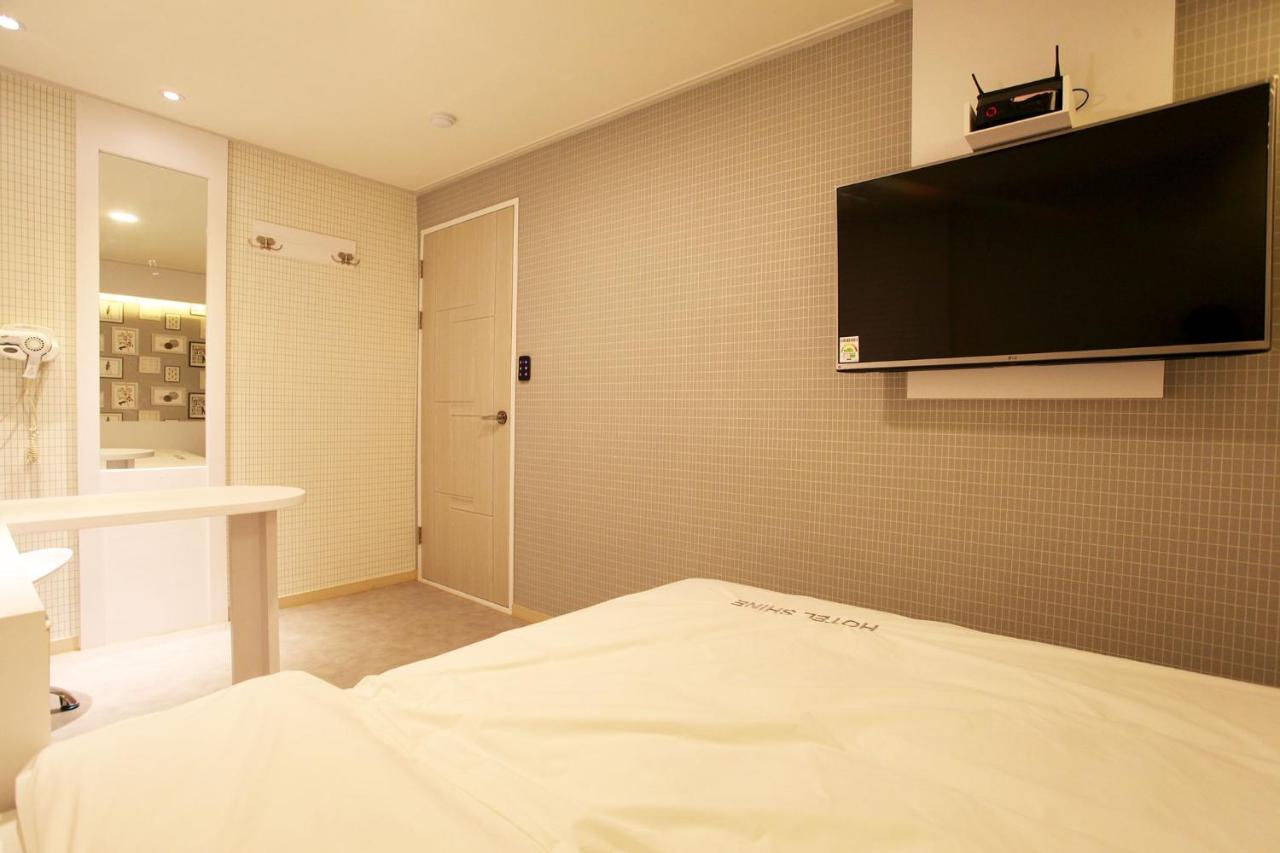 Shine Hotel Seoul Exteriör bild