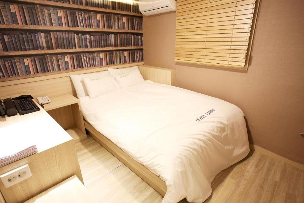 Shine Hotel Seoul Exteriör bild