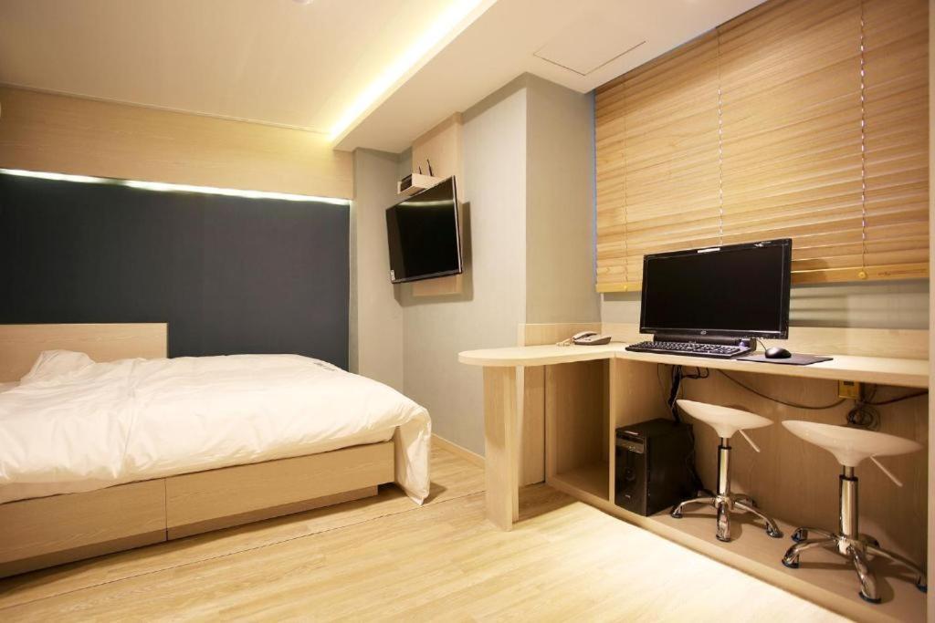 Shine Hotel Seoul Exteriör bild
